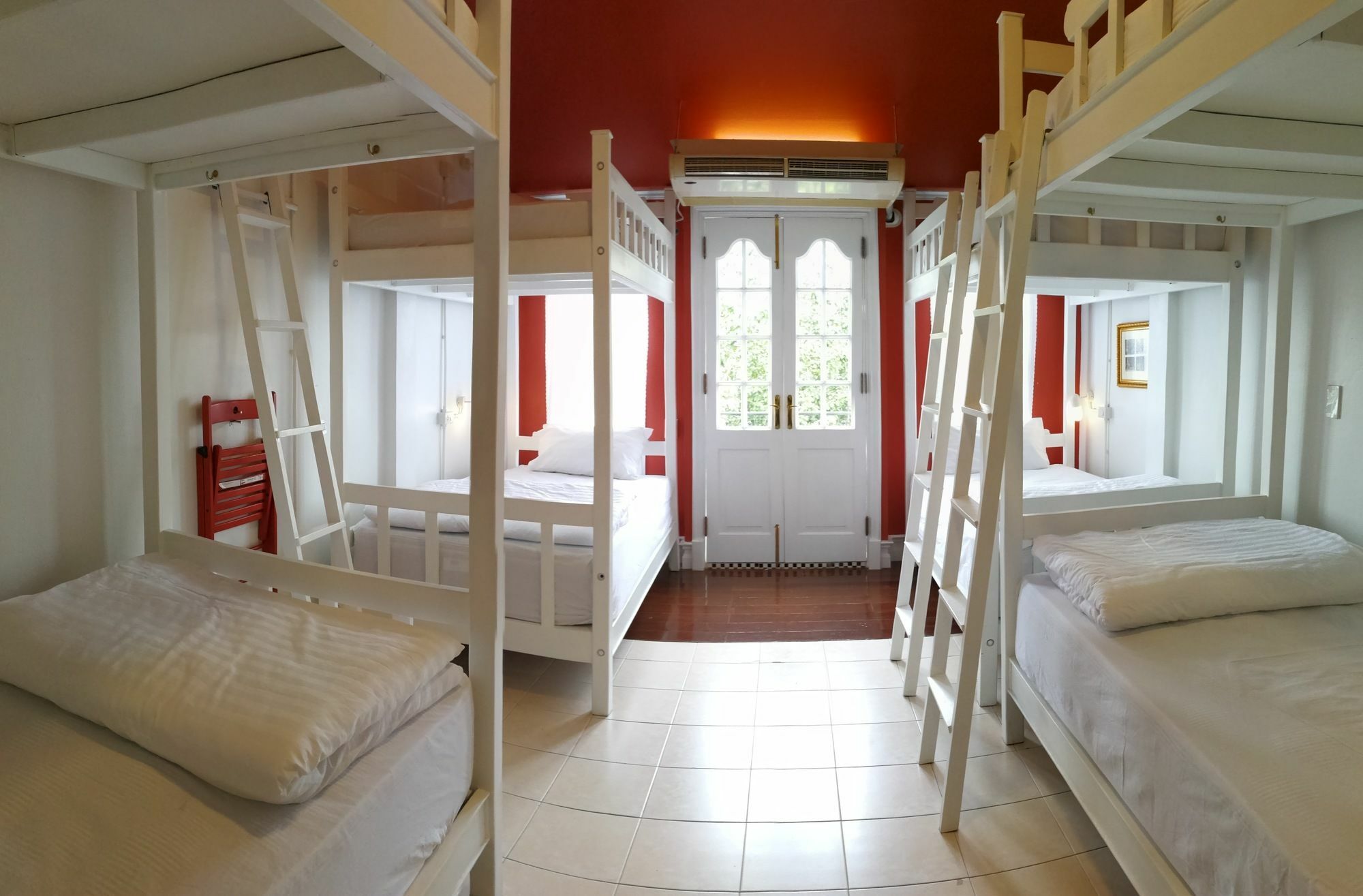 Bed In Town Hostel Chiang Mai Exterior photo