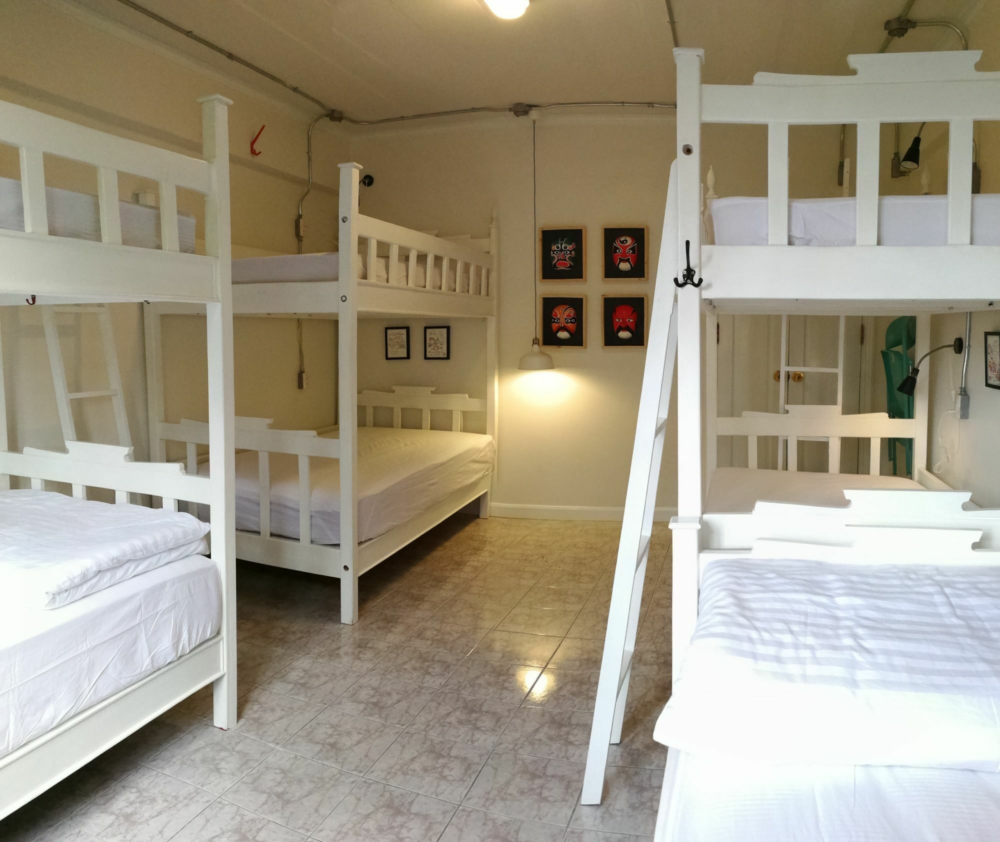 Bed In Town Hostel Chiang Mai Exterior photo