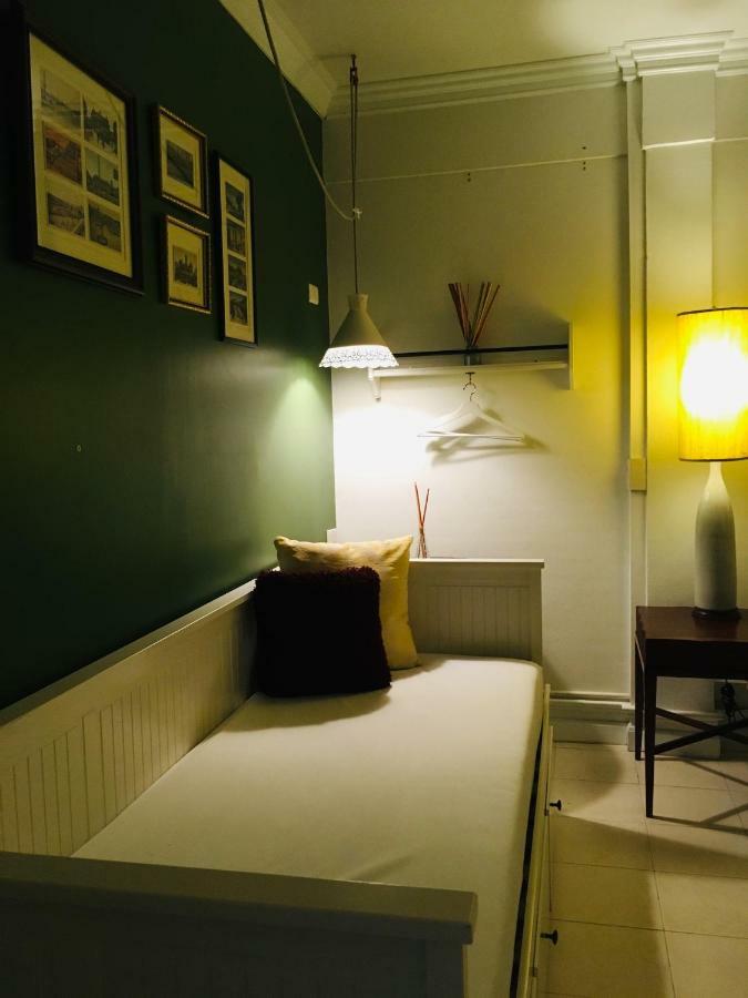 Bed In Town Hostel Chiang Mai Exterior photo